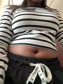 Dilnaazz's Webcam Show