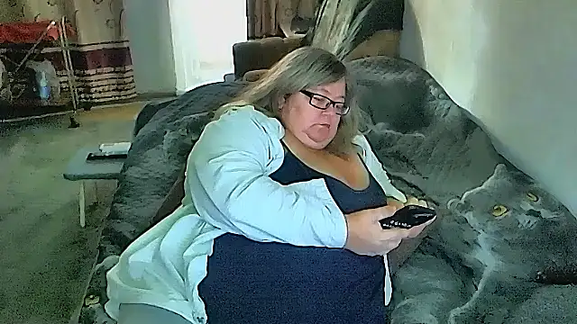 sex2 Adlı Modelin Canlı XXX Sohbeti