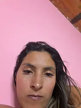 Cami_Leon2 Adlı Modelin Canlı XXX Sohbeti