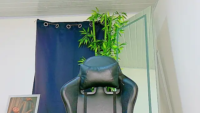 scarlet-jonesx's Live XXX Chat