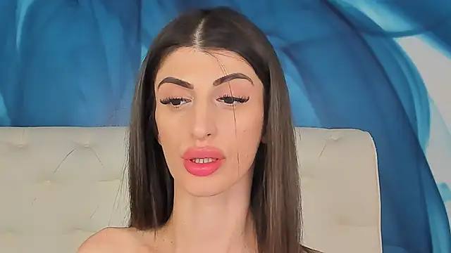 SkinnyDolly élő XXX-chatje