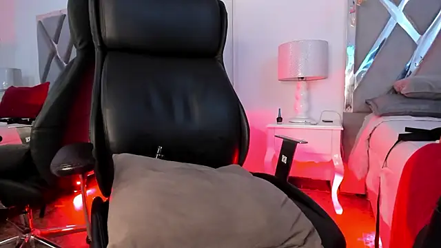 AnniEsstone's Live XXX Chat