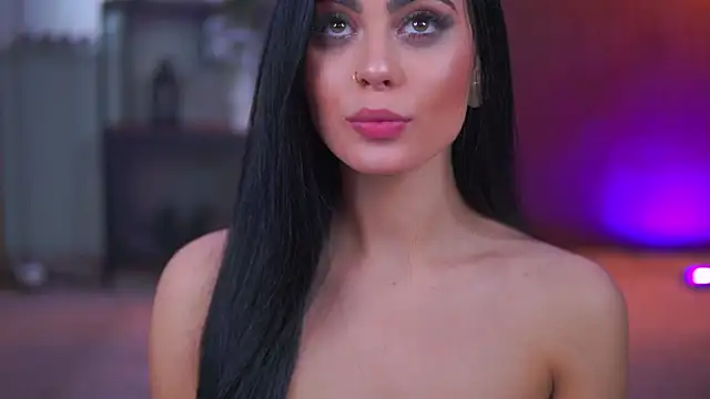 Czat XXX na żywo – RavennaDArcy