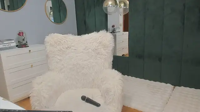 Chat XXX en directo de ElisaBaxter