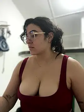 Lia_flowers' Live XXX Chat