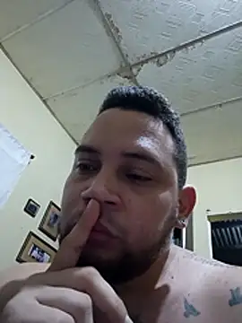 Catire10_'s Live XXX Chat