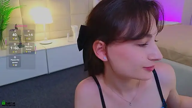 LolaPrise's Live XXX Chat