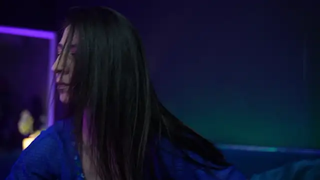 RubyRosa: διαδικτυακό σόου στην κάμερα