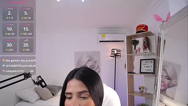 Chat XXX en directo de MIA25___