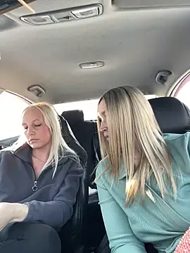 XXX chat uživo modela MerlinDave