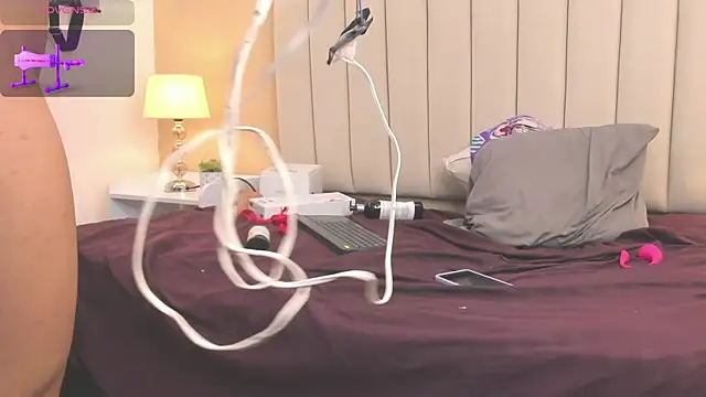 Chat +18 de Rachel_Donnelly ao vivo