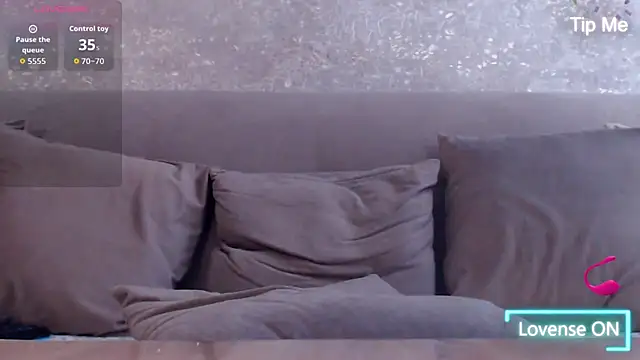 LillySquirtShot's Live XXX Chat