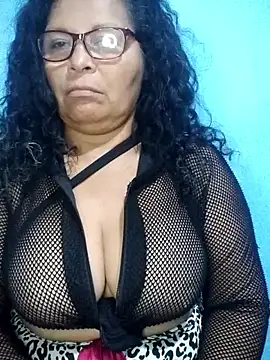 Amarantha25's Live XXX Chat