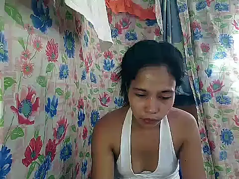 PinaySkinnyGirl's Live XXX Chat