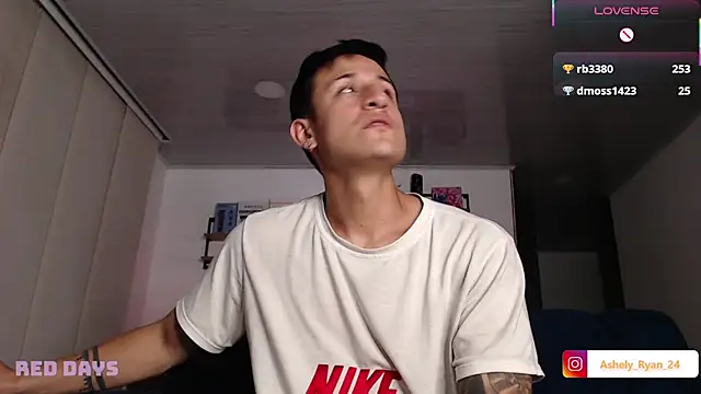 ashely_ryan24 现场XXX聊天