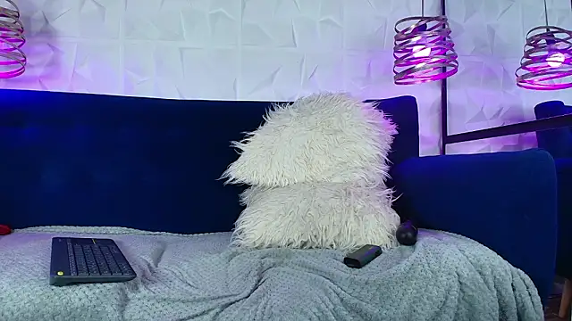 sarah_banks1: απευθείας συνομιλία ΧΧΧ