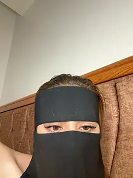 XXX chat uživo modela Milina123456