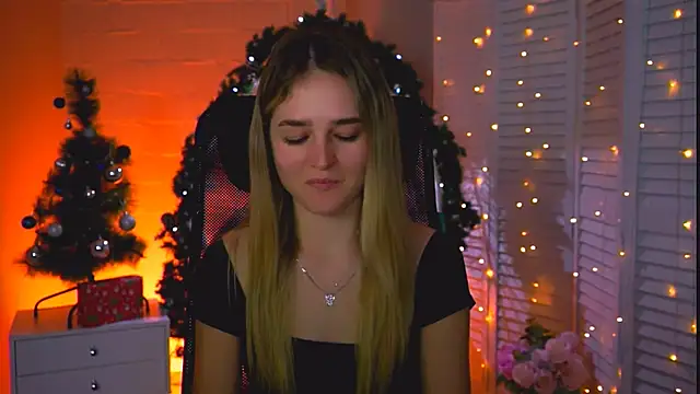 XXX chat uživo modela DeboraLarson