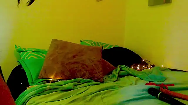 Dirtyhoneymoon Chat XXX live