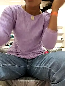 Isha_kumari_69: απευθείας συνομιλία ΧΧΧ