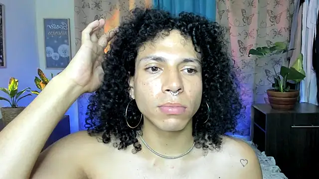 Chat XXX en directo de Angel_White25