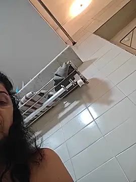 NakedMILFx Show Webcam