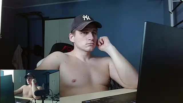 Poliglotjoe1's Live XXX Chat