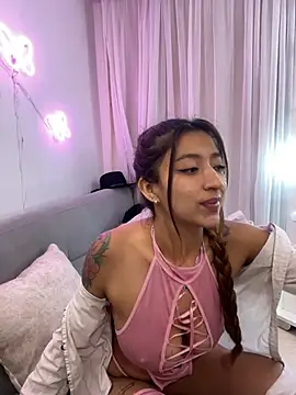 PamelaSuee: απευθείας συνομιλία ΧΧΧ