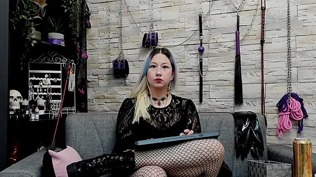 CruelMistress 现场XXX聊天