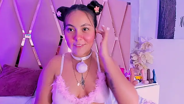 แชท XXX สดของ Emily_Black1