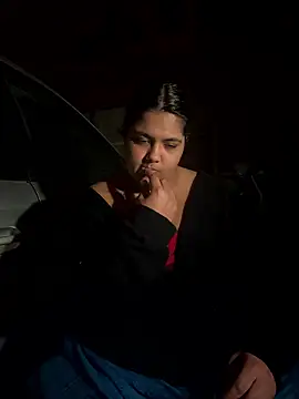 1n0nlythroat: απευθείας συνομιλία ΧΧΧ