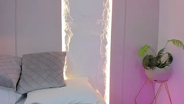 Clara_Luu: απευθείας συνομιλία ΧΧΧ