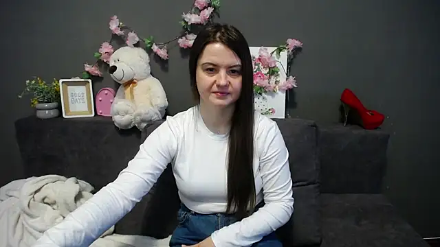 Онлайн чат XXX MavkaCute