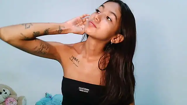 Mia__Valeria's Webcam Show