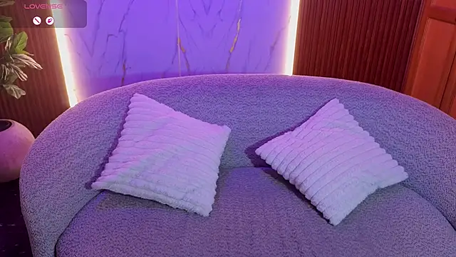 scarlettvg: απευθείας συνομιλία ΧΧΧ