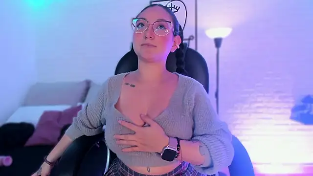 lucy_neil: απευθείας συνομιλία ΧΧΧ