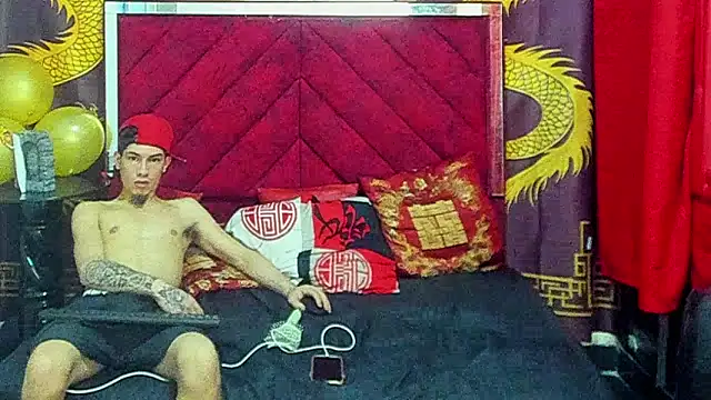 Pride_couple Live XXX Chat