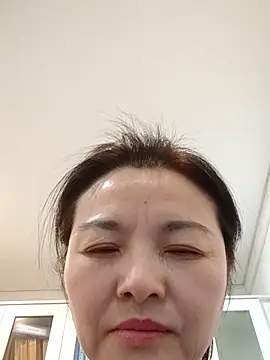 ialnuyoa_h's Live XXX Chat