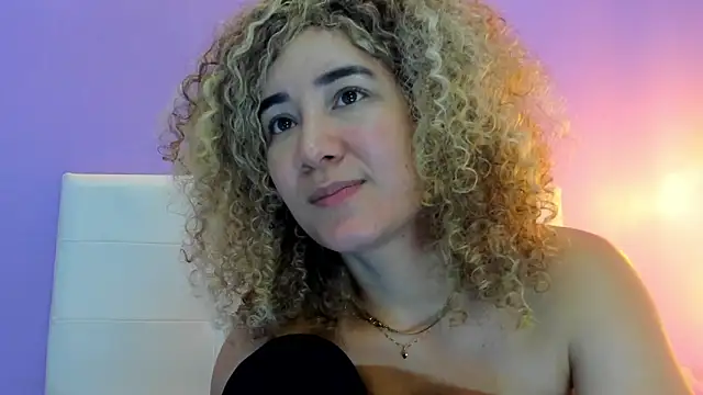 Charlotte11-11 Chat XXX in diretta