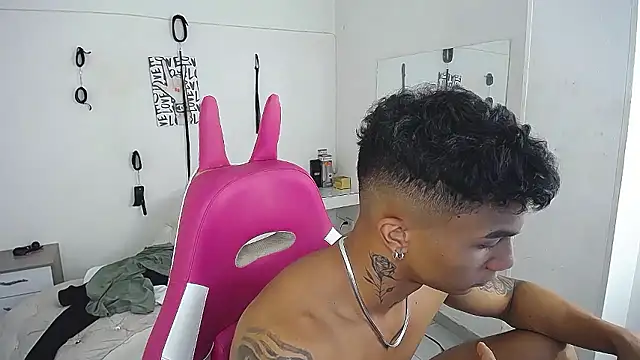 Leonard_Price Webcam show