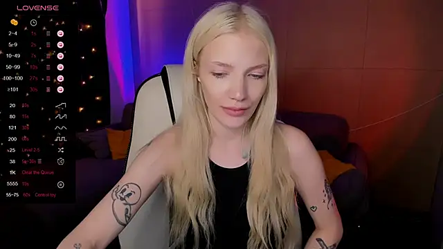 AnyaTaylor_ Chat XXX in diretta