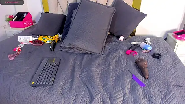 vahiolet_fuentes 现场XXX聊天