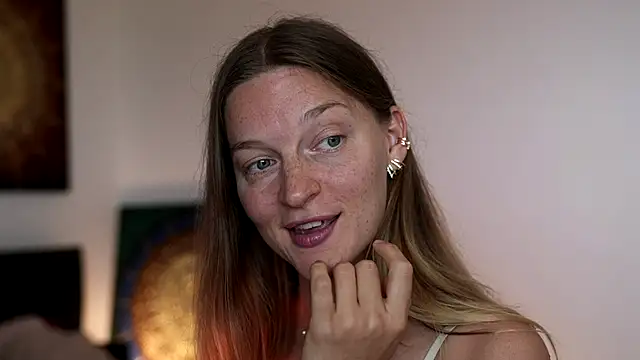 Special___ Adlı Modelin Canlı XXX Sohbeti