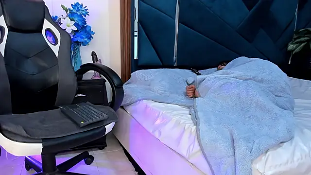 XXX chat uživo modela RossyAlvarez