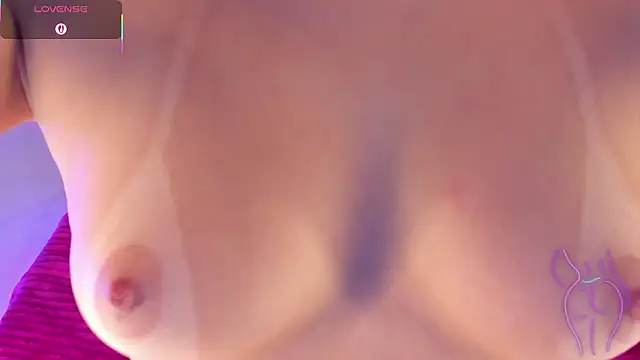 MiaKay1: онлайн-секс-чат