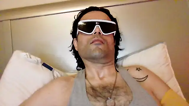 Chat +18 de StuntingSpunMarine69 ao vivo