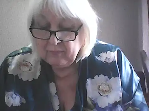 Alexia64231: διαδικτυακό σόου στην κάμερα