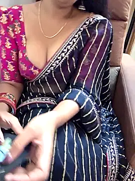 Roja-Telugu777 Live XXX-Chat