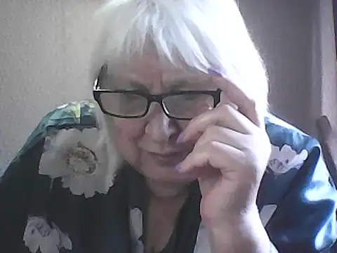 Alexia64231 élő XXX-chatje