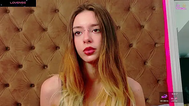 Chatroom XXX en direct de CoraVex